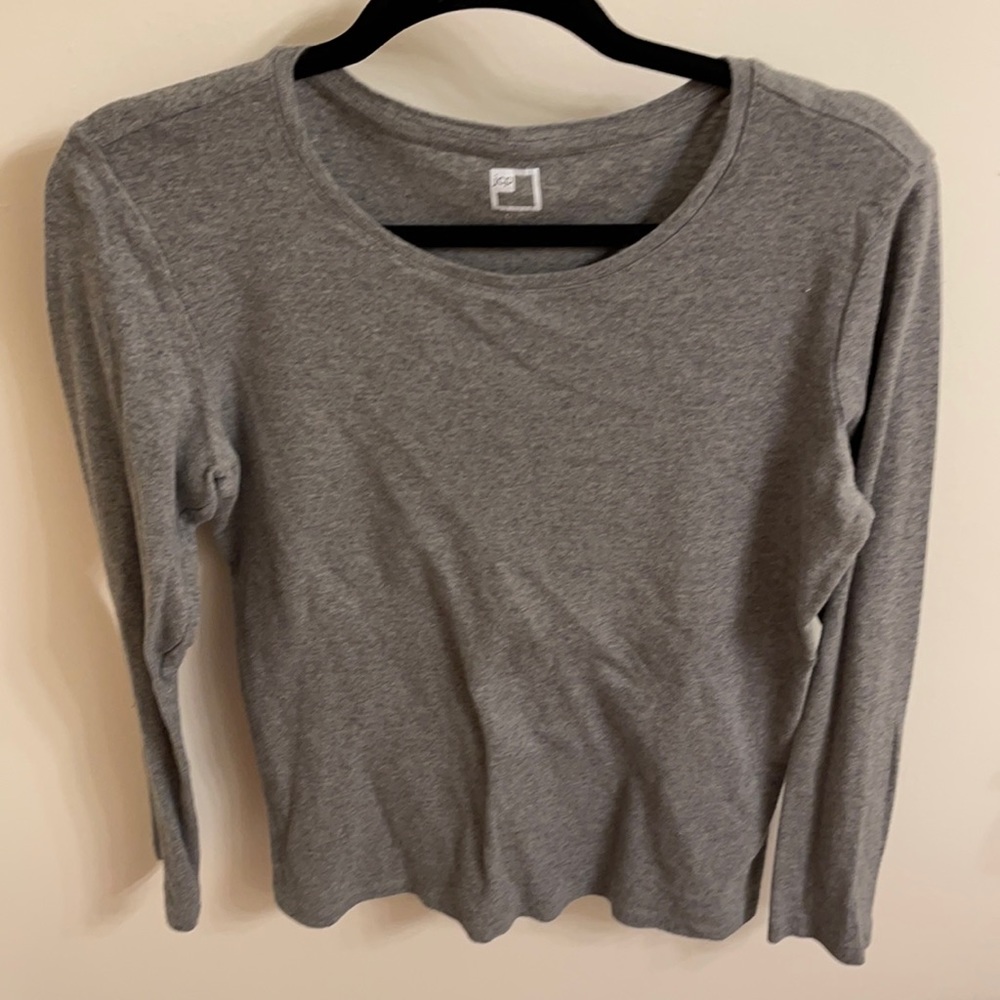 JCPenney T-shirt Size L Color Gray